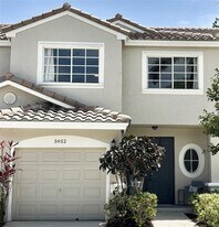 5952 NW 47th Terrace in Coconut Creek, FL - Building Photo