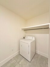 1308 Crestwood Rd-Unit -B in Austin, TX - Building Photo - Building Photo