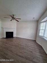3979 Sterling Pointe Dr in Winterville, NC - Building Photo - Building Photo
