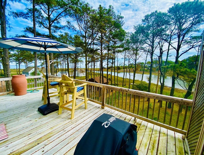 462 Wind Mill Point Rd, Unit Northside Retreat