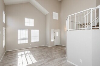 425 Raindance Dr in Henderson, NV - Building Photo - Building Photo
