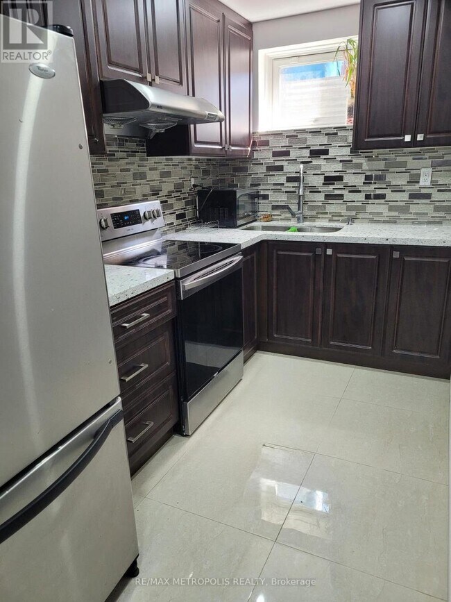 7 Searell Ave in Ajax, ON - Building Photo - Building Photo
