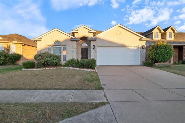 6208 Claire Dr in Fort Worth, TX - Building Photo