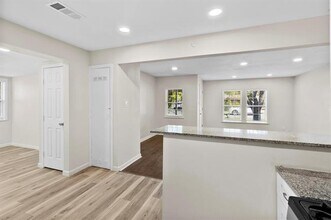 2530 Maverick Ave in Dallas, TX - Building Photo - Building Photo