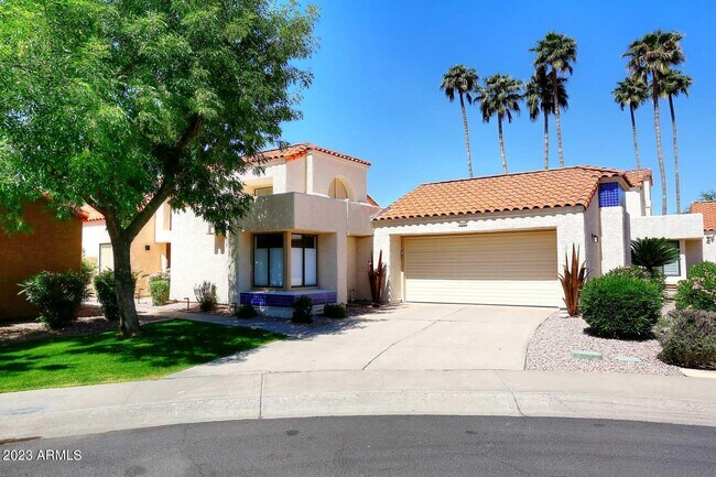 9280 N 100th Pl in Scottsdale, AZ - Foto de edificio - Building Photo