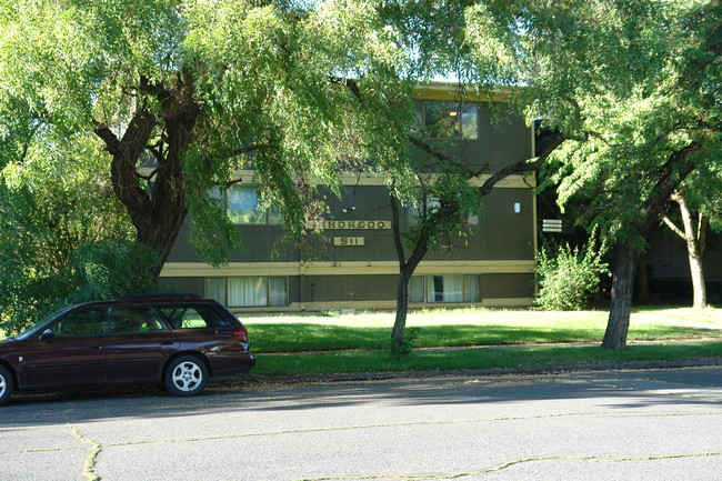 511 E Augusta Ave in Spokane, WA - Foto de edificio - Building Photo