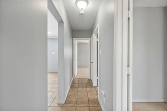 820 Carlotta Ct in Redlands, CA - Building Photo - Building Photo