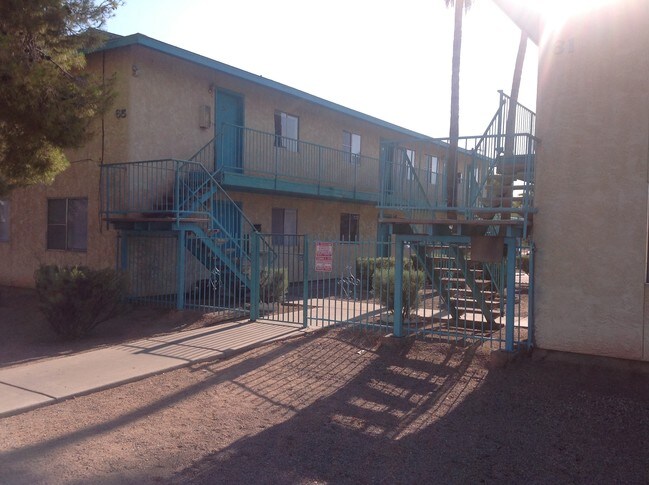 The Catalina in Mesa, AZ - Foto de edificio - Building Photo