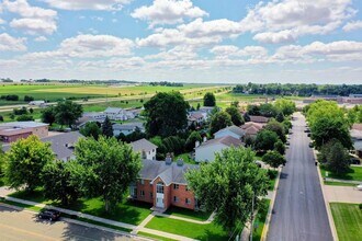 931 E Holum St, Unit 4 in Deforest, WI - Building Photo - Building Photo