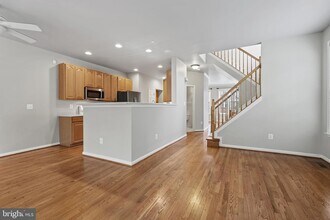 1208 Cambria Terrace NE in Leesburg, VA - Building Photo - Building Photo