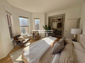 363 Marlborough St, Unit 5 in Boston, MA - Building Photo - Building Photo