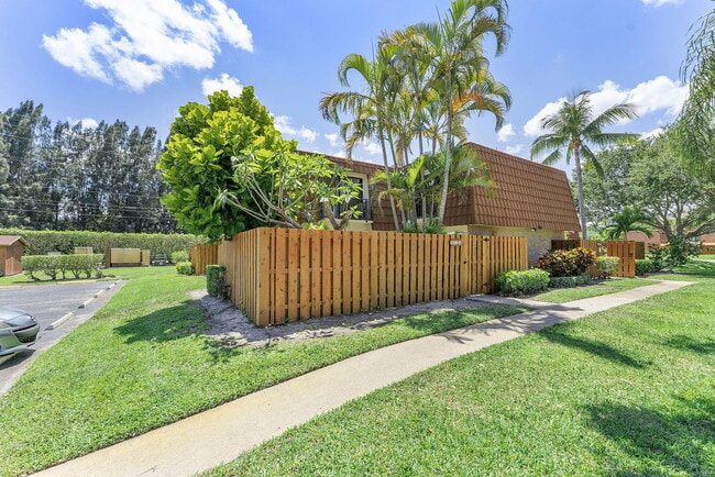 3308 Spanish Wells Dr in Delray Beach, FL - Building Photo - Building Photo