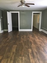 212 N 7th St in Stroudsburg, PA - Building Photo