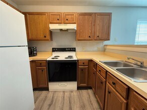 304 Dell Ct in Houston, TX - Building Photo - Building Photo