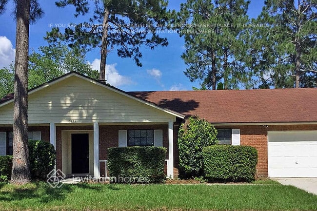 property at 10853 Crosstie Rd W