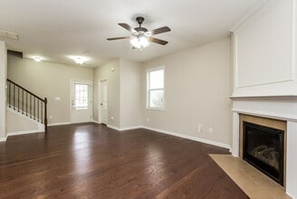 275 Shaw Dr in Acworth, GA - Building Photo - Building Photo