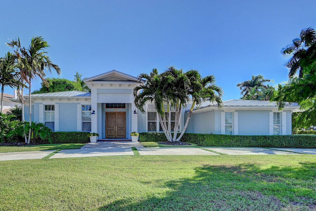 3400 NE 6th Dr in Boca Raton, FL - Building Photo