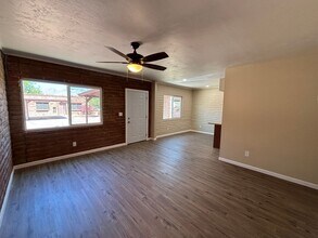 3960 E Flower St in Tucson, AZ - Foto de edificio - Building Photo