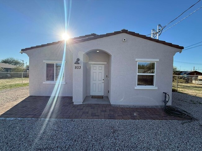 property at 803 N Van Alstine St