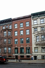 33 W 75th St in New York, NY - Building Photo - Building Photo