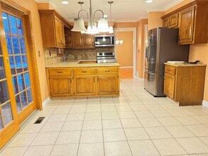 9 Glen Rose Ct in West Nyack, NY - Building Photo - Building Photo