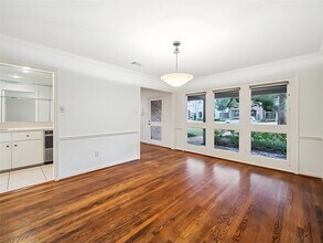 4040 Overbrook Ln in Houston, TX - Building Photo - Building Photo
