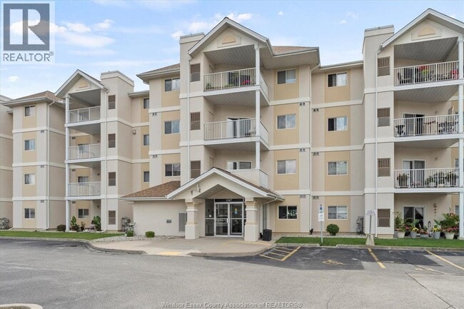 property at 1547 Grand Marais Rd W