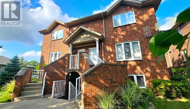1805 Northway Ave in Windsor, ON - Building Photo - Building Photo