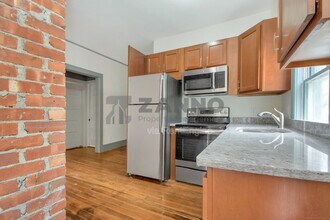 19 Arnold St in Providence, RI - Building Photo - Building Photo