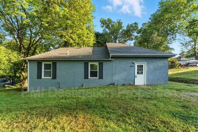 property at 918 S Appleton Ave