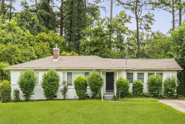 property at 824 Martinwood Rd