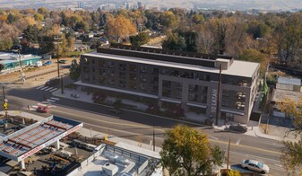 10 S Latah St in Boise, ID - Building Photo