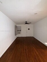 1955 Taylor St in Hollywood, FL - Building Photo - Building Photo