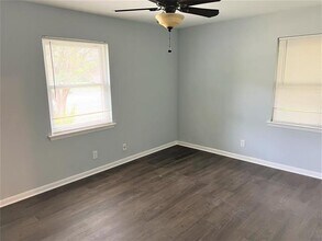 907 Ellis St in Waxahachie, TX - Building Photo - Building Photo