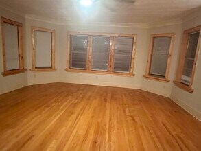 7619 S Phillips Ave, Unit 1 in Chicago, IL - Building Photo - Building Photo