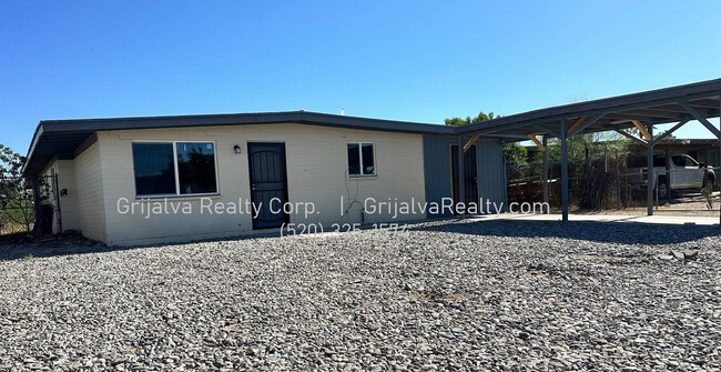 property at 1710 E Oregon St