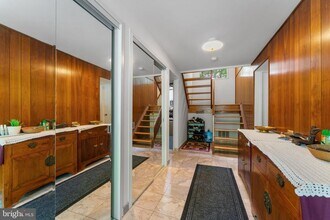 8207 Lilly Stone Dr in Bethesda, MD - Building Photo - Building Photo