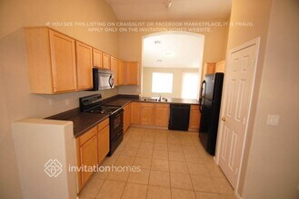 6926 S 14th Dr in Phoenix, AZ - Foto de edificio - Building Photo