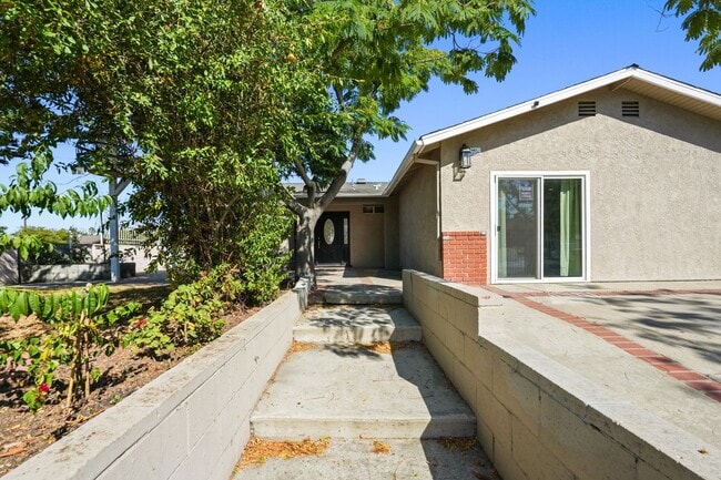12755 Judd St in Pacoima, CA - Building Photo - Building Photo