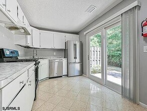 183 Patriots Ct in Galloway, NJ - Building Photo - Building Photo