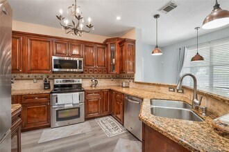 20255 SW 129th Ave in Miami, FL - Building Photo - Building Photo