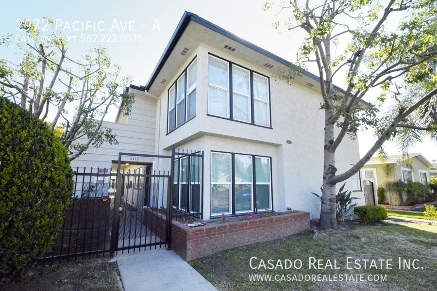 2972 Pacific Ave in Long Beach, CA - Building Photo
