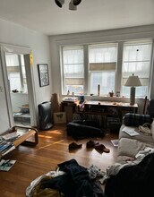 1697 Cambridge St, Unit 5T in Cambridge, MA - Foto de edificio - Building Photo