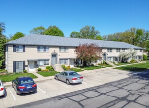 Chateau De Ville in Indianapolis, IN - Building Photo - Building Photo