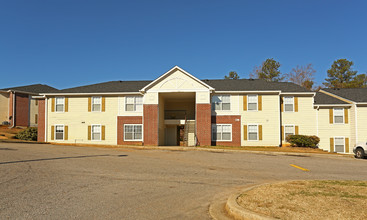 Deerwood Apartments in Winnsboro, SC - Building Photo - Building Photo