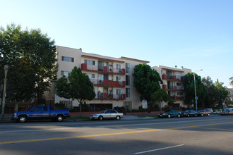 Rampart Place in Los Angeles, CA - Building Photo - Building Photo