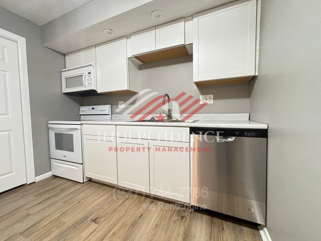 1173 Navaho Dr in Lebanon, OH - Building Photo - Building Photo