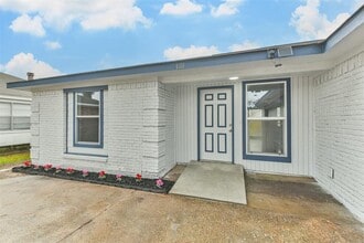 1011 Cedar Post Ct in Tomball, TX - Building Photo - Building Photo