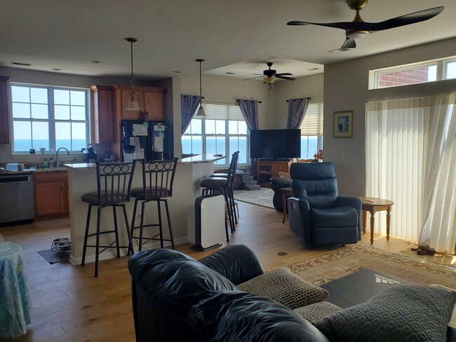 property at 3872 S Lake Dr