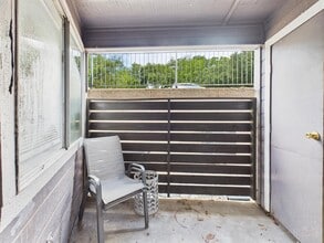 1840 Burton Dr in Austin, TX - Building Photo - Building Photo